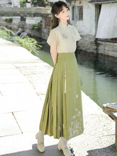 Load image into Gallery viewer, Overflowing Spring Charm: Green Hanfu 丨 衔花令【2-Piece Set RF9194】