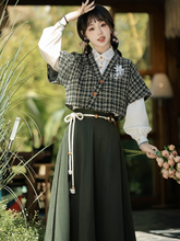 Load image into Gallery viewer, Han elements, modern fashion design Hanfu 丨 竹青绿【3-Piece Set RF9402】