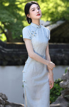 Load image into Gallery viewer, Tianlanwuli Cheongsam light blue Qipao 丨 天蓝雾璃【YG2634】