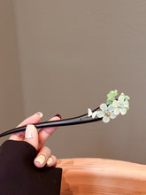 Load image into Gallery viewer, Pearl Jade Flower | Ebony hairpin(珠玉花朵)FX0920