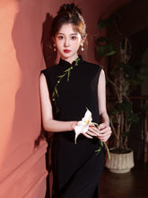 Load image into Gallery viewer, New Chinese Style Qipao Dress - Black Sleeveless Cheongsam 丨 Flowers on the Rainbow【YG2735】