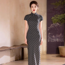 Load image into Gallery viewer, Improved Chinese-style qipao showcases traditional Chinese clothing【YG2506】