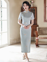 Load image into Gallery viewer, Sky-blue embroidered cheongsam with elegant Chinese style【YG2545】