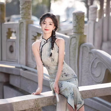Load image into Gallery viewer, Yidiezhenmeng Cheongsam Green Blue Qipao 丨 伊蝶枕梦【YG2384】