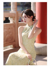 Load image into Gallery viewer, Muchenzulv Cheongsam Green Qipao 丨 暮晨竹绿【YG2353】