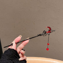 Load image into Gallery viewer, Red Crescent tassel | Alloy Hairpin (红月牙流苏)FX1502