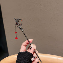 Load image into Gallery viewer, Red Crescent tassel | Alloy Hairpin (红月牙流苏)FX1502
