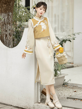 Load image into Gallery viewer, Specially designed Chinese qipao 丨 秋草结【2-Piece Set RFX195】
