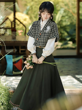 Load image into Gallery viewer, Han elements, modern fashion design  Hanfu  丨 竹青绿【3-Piece Set RF9402】
