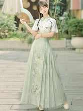 Load image into Gallery viewer, Green embroidered Hanfu 丨 寻夏【2-Piece Set RF9208】
