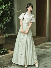 Load image into Gallery viewer, Green embroidered Hanfu 丨 寻夏【2-Piece Set RF9208】
