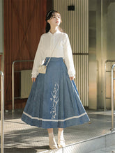 Load image into Gallery viewer, Youlan Snow Baby Blue Hanfu 丨 幽兰雪【3-Piece Set RF9419】

