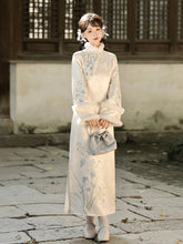 Load image into Gallery viewer, YMEIREN Off White Qipao 丨 鸢美人【RF-X160】

