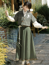 Load image into Gallery viewer, Han elements, modern fashion design  Hanfu  丨 竹青绿【3-Piece Set RF9402】
