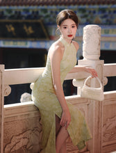 Load image into Gallery viewer, Muchenzulv Cheongsam Green Qipao 丨 暮晨竹绿【YG2353】
