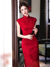 Load image into Gallery viewer, Sexy and elegant cheongsam dress - red stand-collar cheongsam | Flowers on the Rainbow【YG2828】
