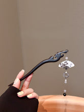 Load image into Gallery viewer, Bamboo leaf fan tassel  |  Ebony hairpin （竹叶扇子流苏）FX0930
