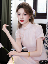 Load image into Gallery viewer, Classic design qipao dress - pink side-cut cheongsam | Flowers on the Rainbow【YG2824】
