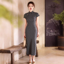 Load image into Gallery viewer, Improved Chinese-style qipao showcases traditional Chinese clothing【YG2506】
