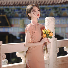 Load image into Gallery viewer, Wenwanfendai Cheongsam Pink Qipao 丨 温婉粉黛【YG2354】
