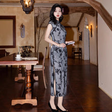 Load image into Gallery viewer, The new Chinese-style qipao showcases the beauty of traditional Chinese clothing.【YG2581】
