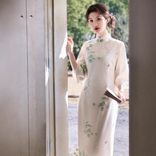 Load image into Gallery viewer, Su Yi Green Qipao 丨 素依【YG2568】
