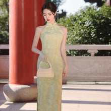Load image into Gallery viewer, Muchenzulv Cheongsam Green Qipao 丨 暮晨竹绿【YG2353】

