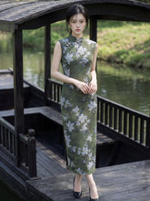 Load image into Gallery viewer, Sexy and fashionable qipao dress - green floral print cheongsam | RainbowFlowers【YG2898】
