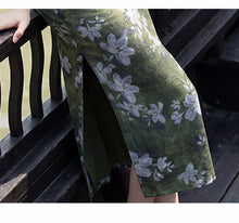 Load image into Gallery viewer, Sexy and fashionable qipao dress - green floral print cheongsam | RainbowFlowers【YG2898】
