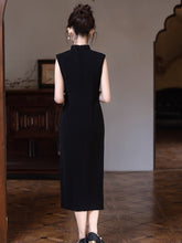 Load image into Gallery viewer, New Chinese Style Qipao Dress - Black Sleeveless Cheongsam 丨 Flowers on the Rainbow【YG2735】
