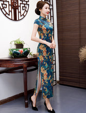 Load image into Gallery viewer, Elegant Chinese Charm: The Millennium-Old Beauty of Cheongsams【YG8323】
