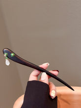 Load image into Gallery viewer, Ru Yi  |  Ebony hairpin（如意）FX0929
